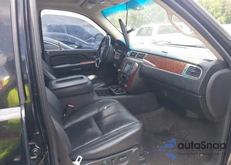 2008 Chevrolet Tahoe Lt из США, поврежденный, VIN 1GNFC13078R115695